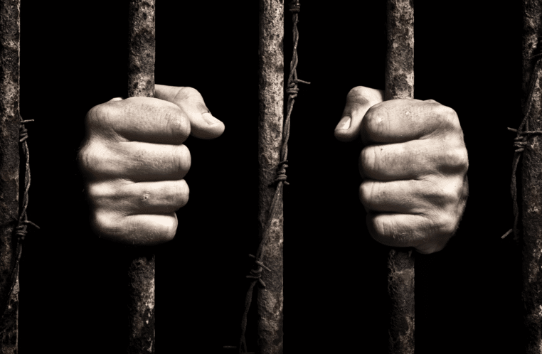 Как не попасть в тюрьму за превышение пределов самообороны